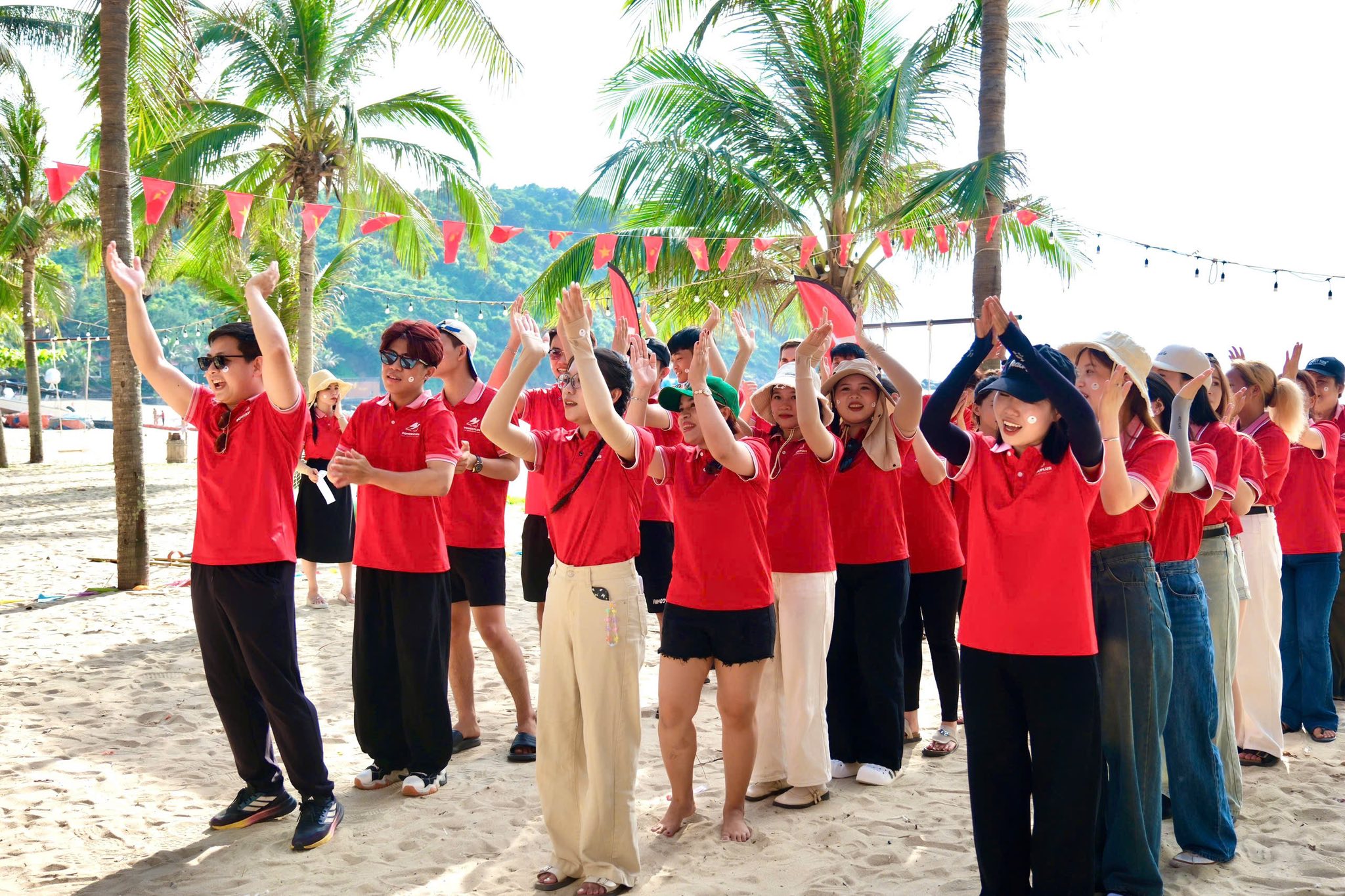 Teambuilding PowerPlus 2025 – “Vui không ngớt, cháy không phanh!”