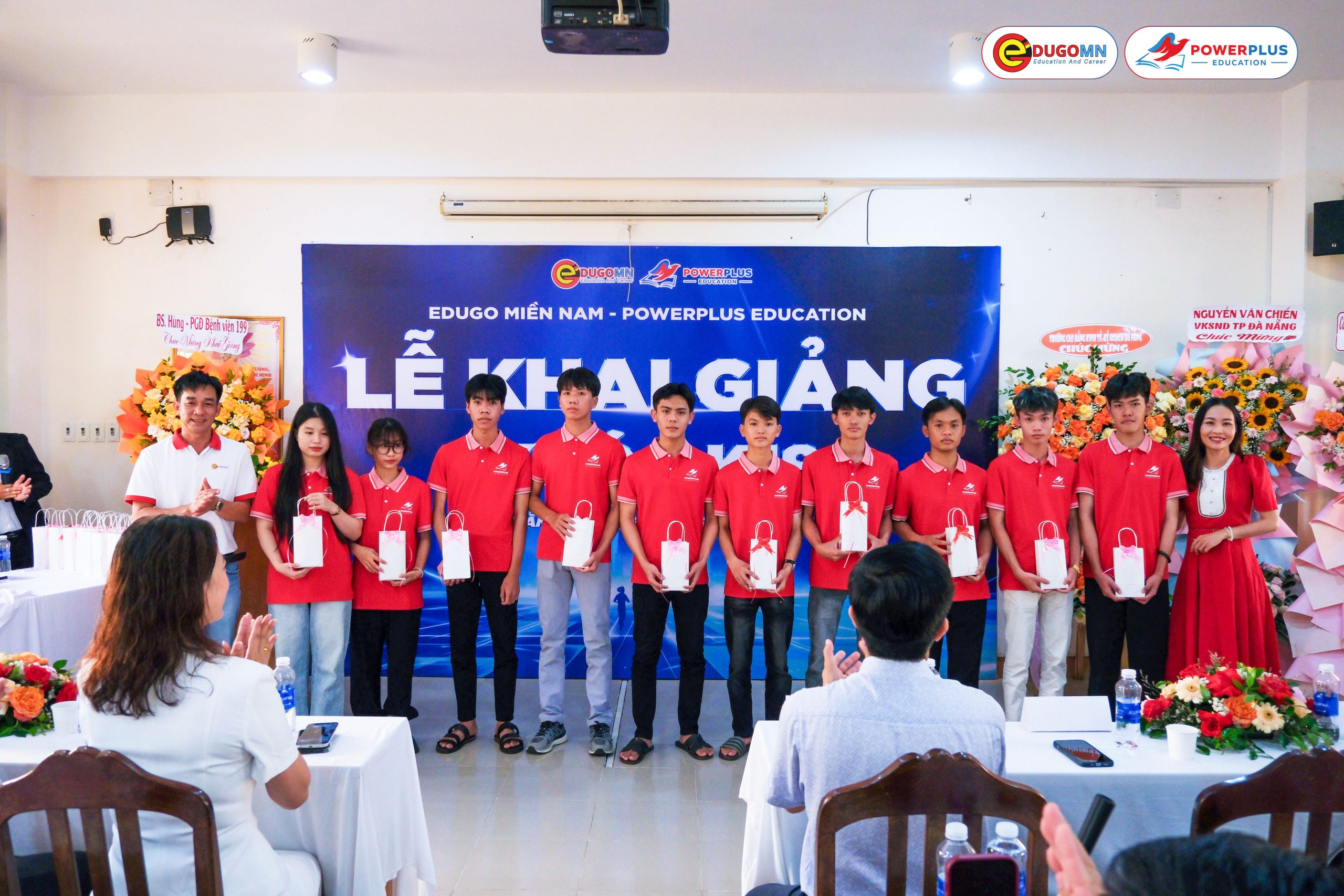 PowerPlus Khai Giảng Liên Tiếp – Chào Đón Tân Học Viên Sẵn Sàng Chinh Phục Ước Mơ Du Học