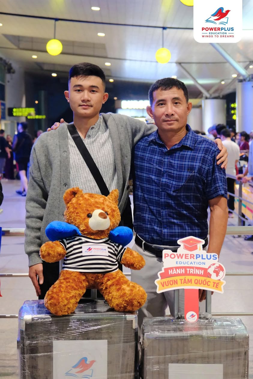 Chúc mừng Võ Nguyễn Minh Hoàng chính thức sang Đức học ngành Xây dựng – Vững bước tới tương lai