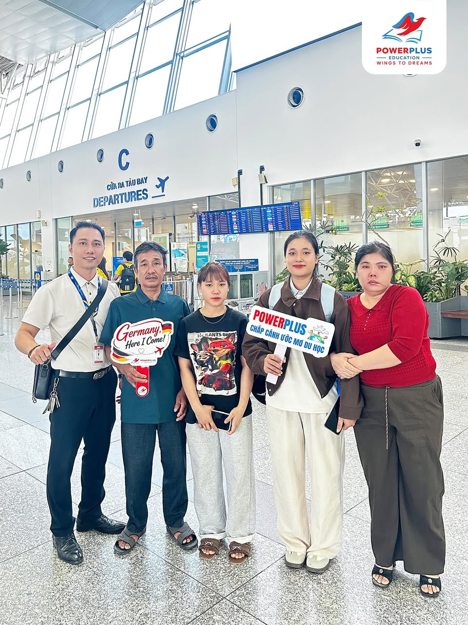 Chúc mừng học viên PowerPlus Phan Thị Thuỳ Trang chính thức sang Đức học ngành Bán hàng