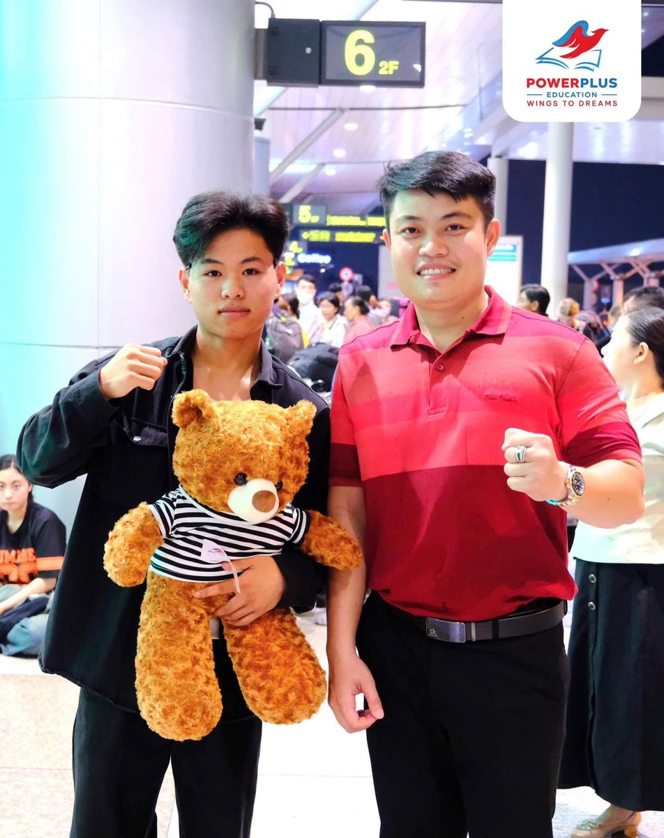 Tiễn Nguyễn Văn Thành sang Đức tại Sân bay Quốc tế Tân Sơn Nhất